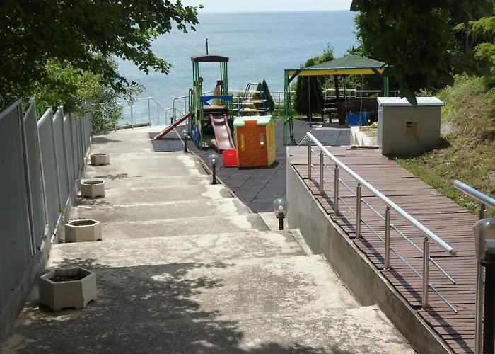 Silver Byala - студио б89 първа линия с морска панорама с два басейна и осигурен паркинг Apartmán